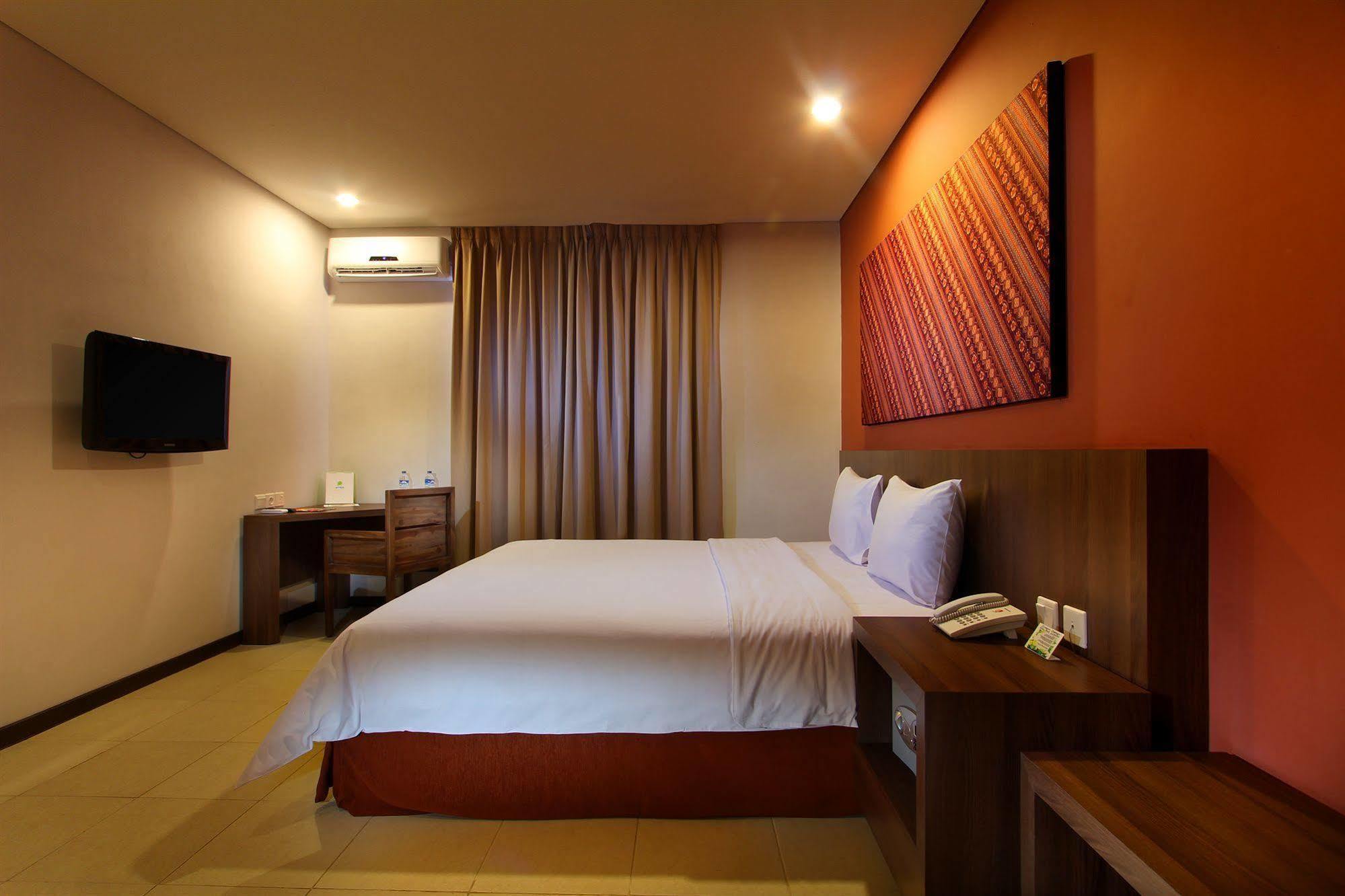 Praja Hotel Denpasar  Exterior photo
