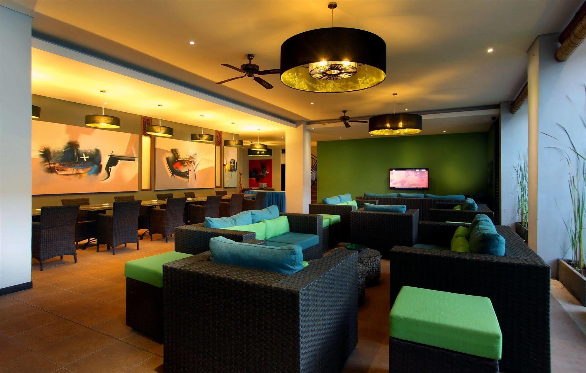 Praja Hotel Denpasar  Exterior photo