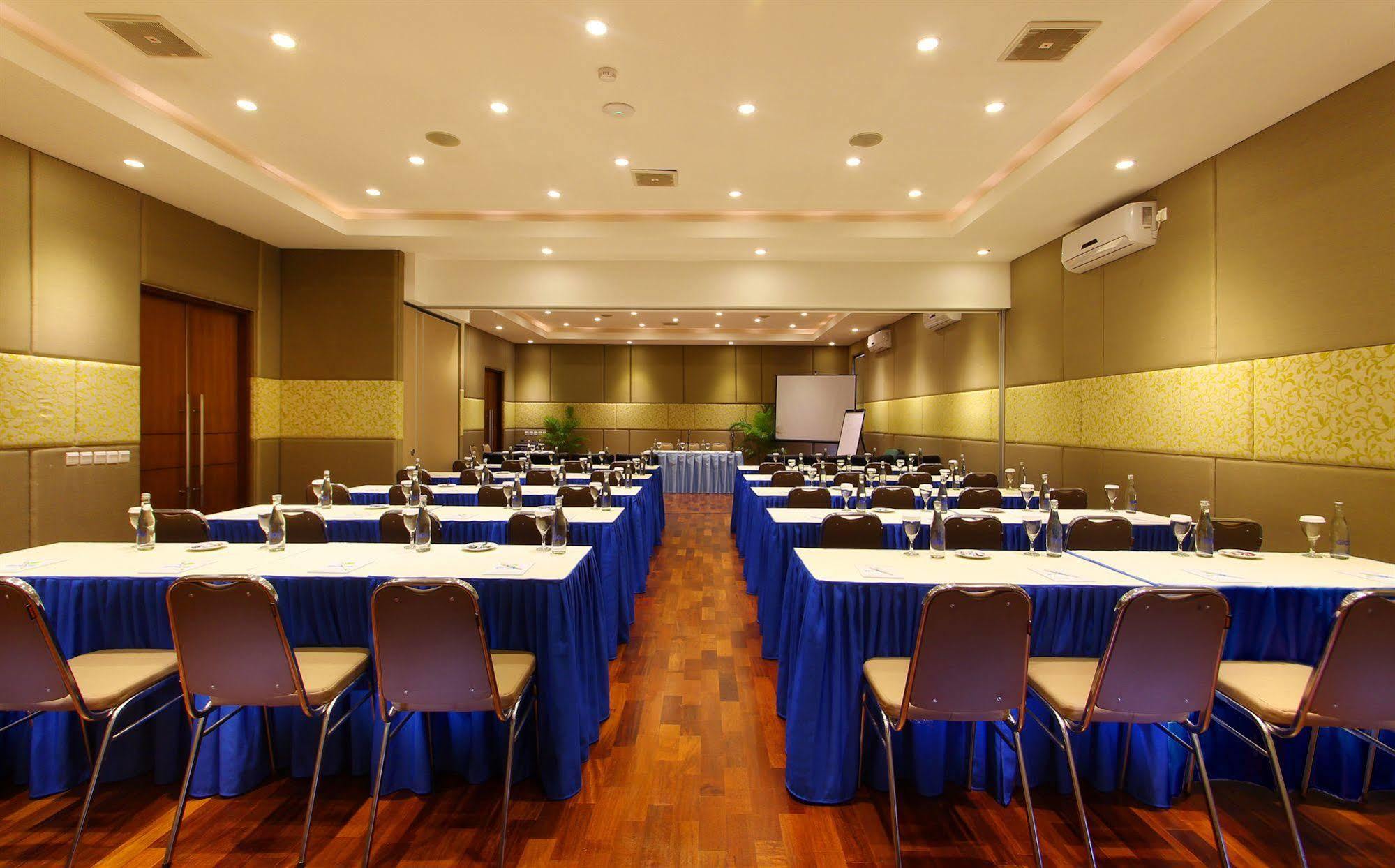 Praja Hotel Denpasar  Exterior photo